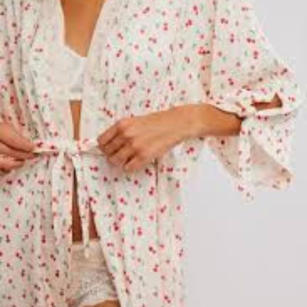 Intimately Free People First Blush Robe - Picture 3 of 6